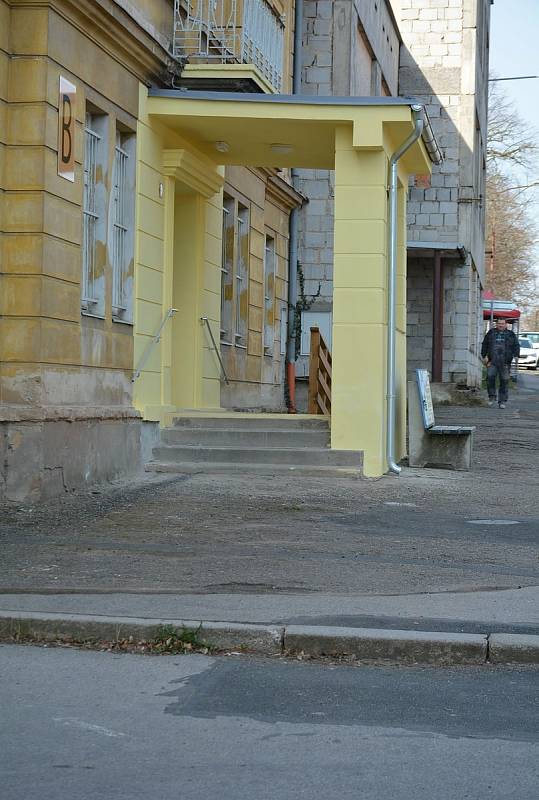 Rekonstrukce pavilonu B v areálu českobrodské nemocnice.