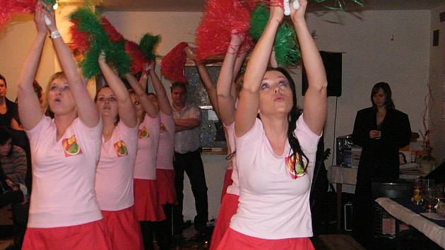 V Drahobudicích obnovili dlouholetou tradici hasičských plesů