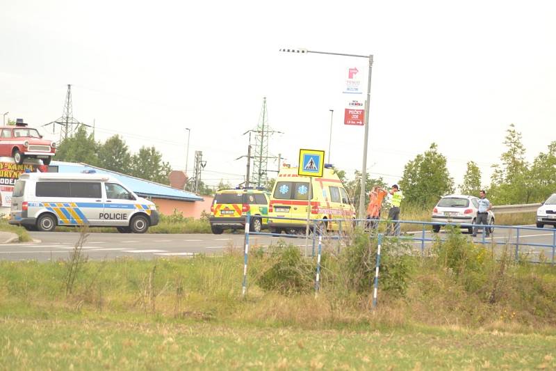 Vážně zraněného cyklistu odvezl vrtulník