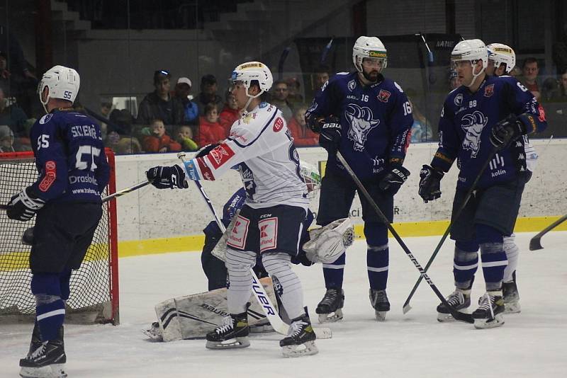 Z přátelského hokejového utkání Kolín - Kladno