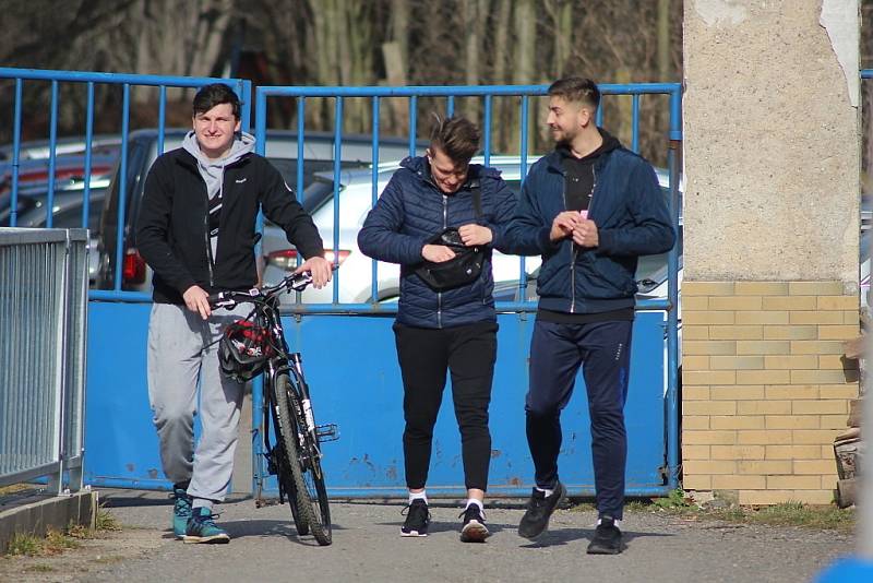 Z fotbalového utkání krajského přeboru Český Brod B - Polaban Nymburk (1:1)