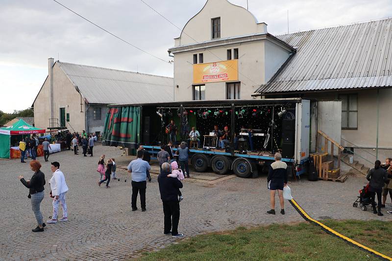 Z pivních slavností v Bašteckém pivovaru ve Starém Kolíně.