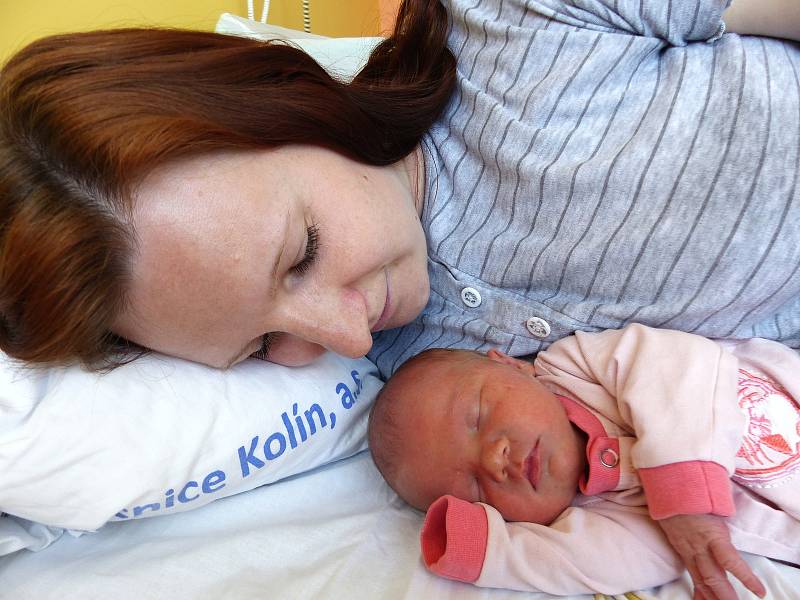 Tereza Špinková se narodila 14. června 2019, vážila 2880 g a měřila 48 cm. V Ohařích ji přivítal bráška Matýsek (4) a rodiče Eliška a Michal.