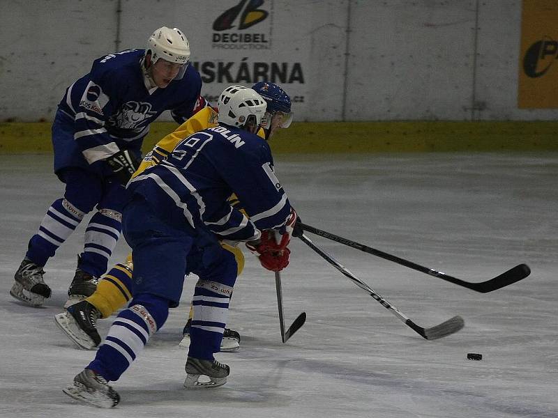 Z hokejového utkání druhé ligy Kolín - Milevsko