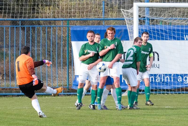 Z utkání Břežany II - Bílé Podolí (1:2).