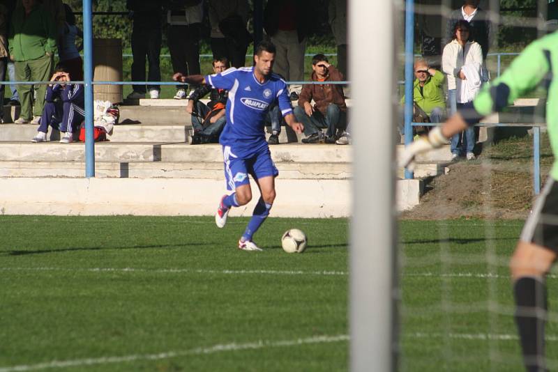 Z utkání FK Kolín - Domažlice (1:3).