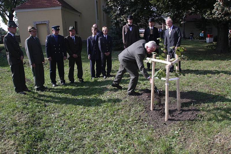 Oslavy 670 let od první písemné zmínky o Ratenicích