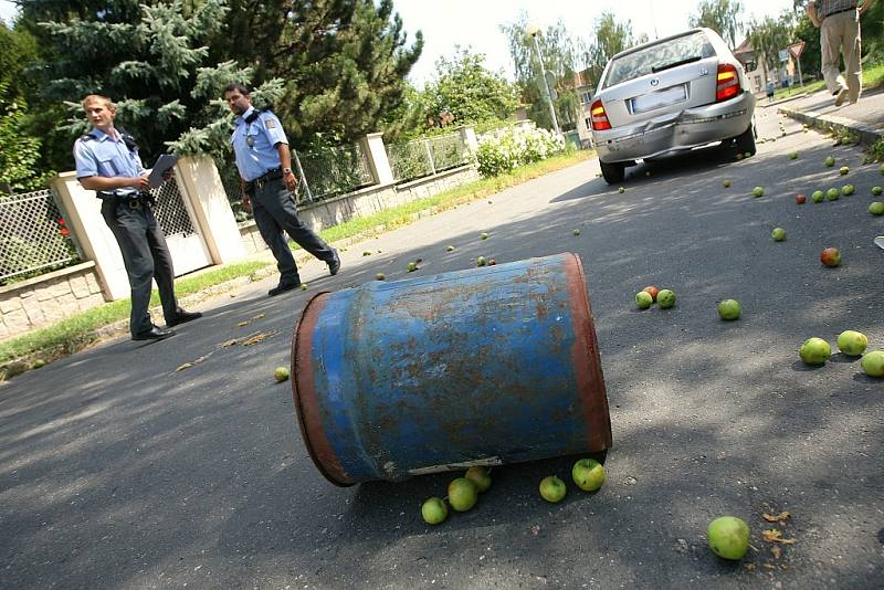 Dopravní nehoda v Orebitské ulici. 19. srpna 2008