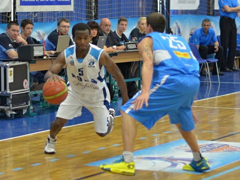 Play off: BC Farfallino Kolín - Prostějov (66:78).