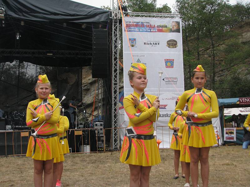 Rodinný festival Kouřimská skála zahájil pohádkový program.