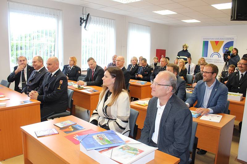 Kolínští profesionální hasiči otevřeli nové interaktivní vzdělávací centrum pro děti i dospělé