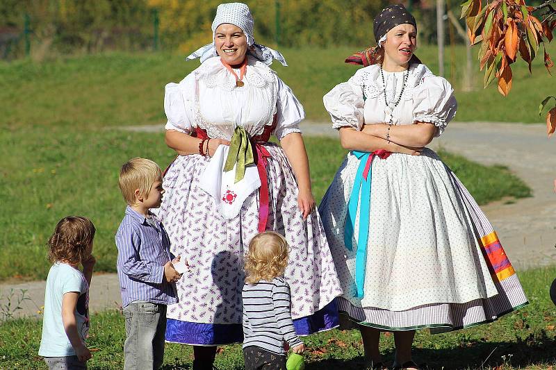 Svatohavelskému posvícení přálo počasí.