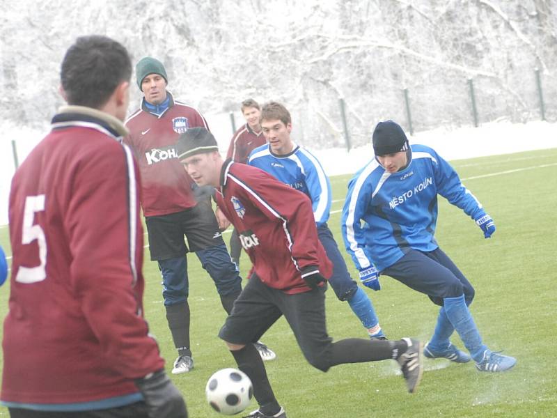 Z utkání kolínského zimního turnaje FK Kolín - Kutná Hora (4:1).