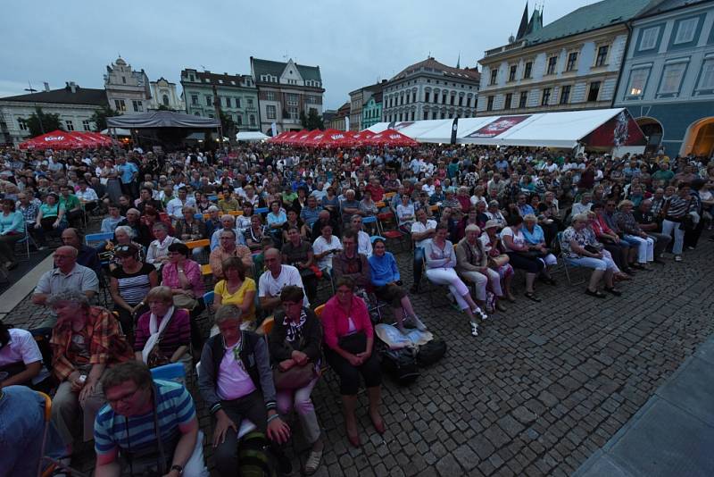 První festivalový den bez vstupného nepřinesl žádné problémy.