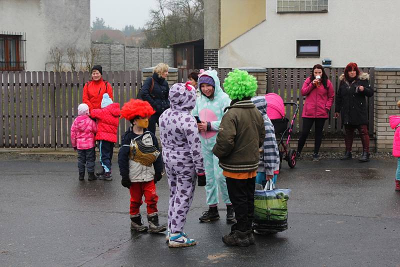 Masopustní průvod prošel obcí Tatce.