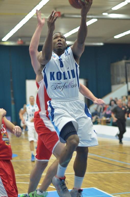 Z utkání BC Farfallino Kolín - Jindřichův Hradec (94:58).