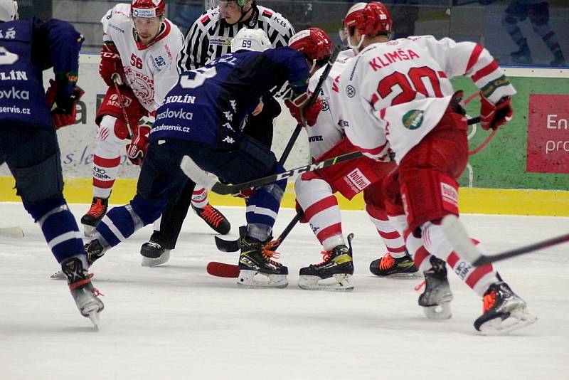 Z hokejového utkání Chance ligy Kolín - Frýdek-Místek (1:2)