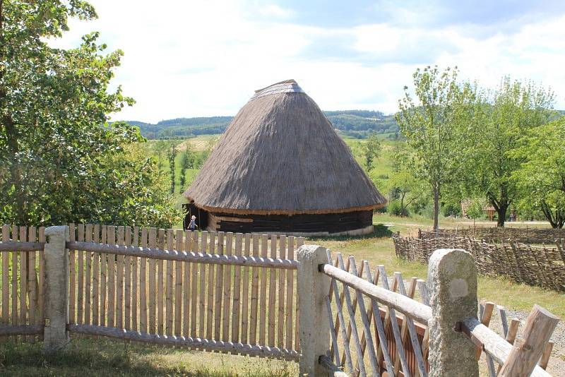 Voničková sobota v kouřimském skanzenu.