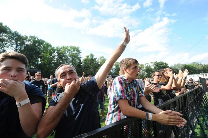 Na slavná léta festivalu Rock for People zavzpomínali v sobotu v areálu českobrodského stadionu Na Kutilce, kam se alespoň na jeden den opět vrátilo festivalové dění.