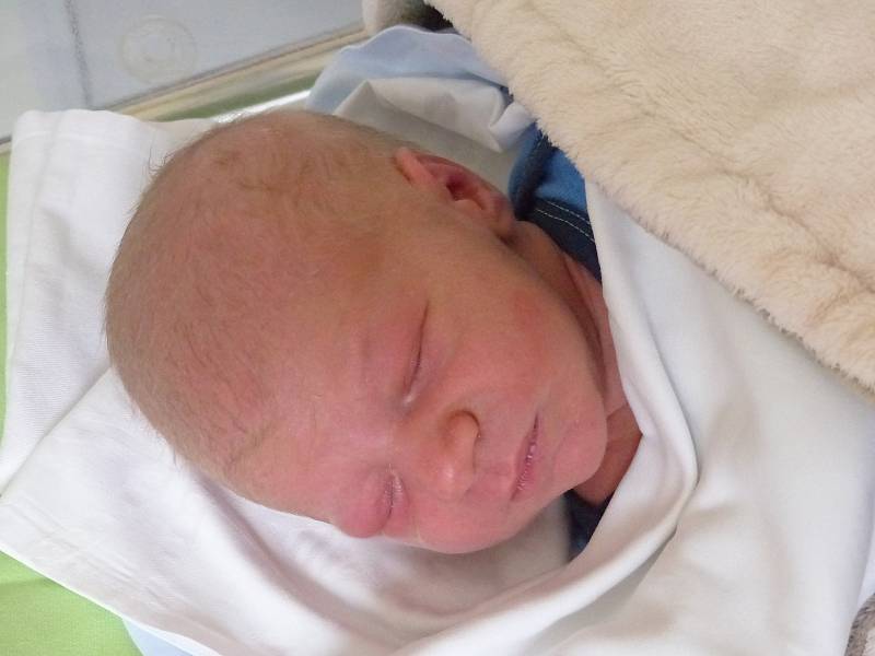 Jan Petr se narodil 5. června 2022 v kolínské porodnici, vážil 3380 g a měřil 50 cm. V Kolíně se z něj těší maminka Veronika a tatínek Jan.