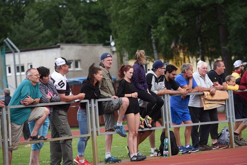 Atletický stadión Mirka Tučka v Borkách hostil 3. kolo prvoligové soutěže družstev mužů a žen. Vrcholem závodu byl druhý start dvojnásobné olympijské vítězky Barbory Špotákové.