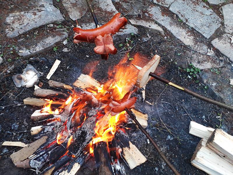 Z víkendové soustředění tuchorazských mladých hasičů ve Stříbrné Skalici.