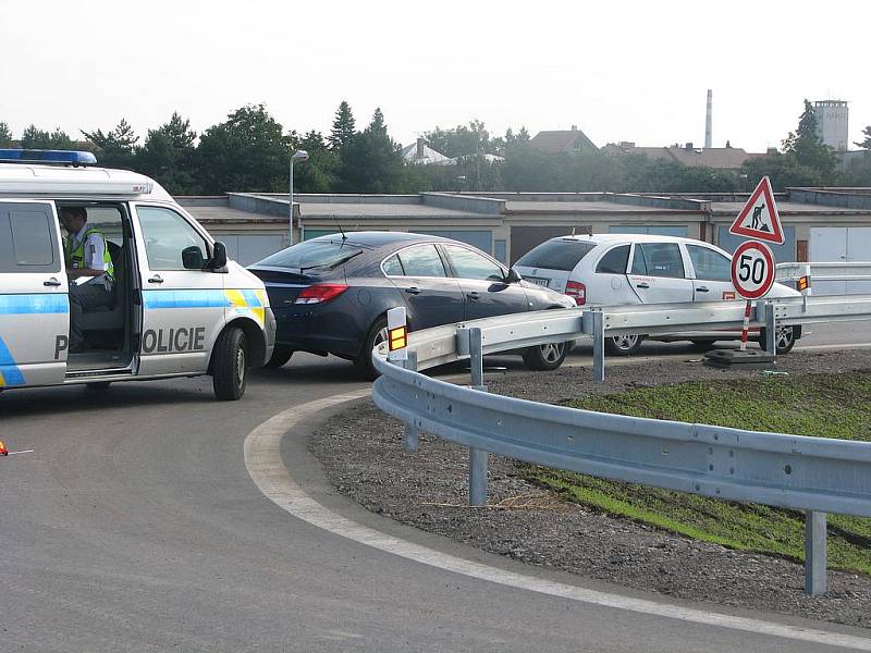 Dopravní nehoda na nově vybudované komunikaci z Kolína na Polepy