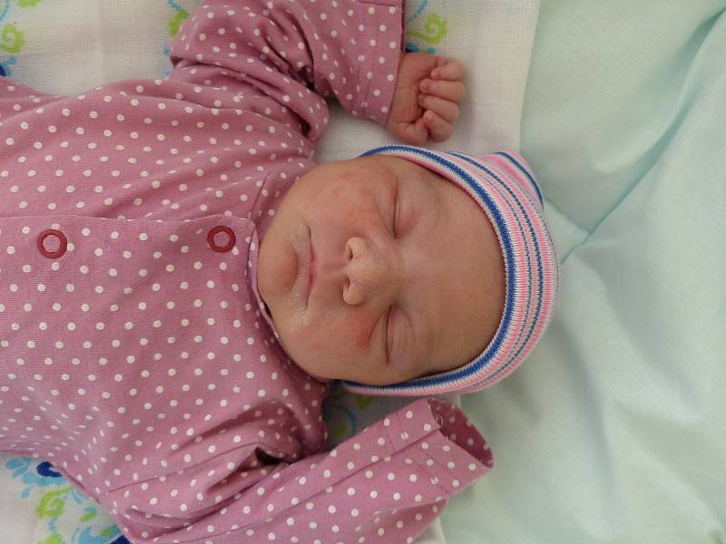 Terezie Hasametajová se narodila 29. dubna 2020 v kolínské porodnici, vážila 3000 g a měřila 48 cm. Ve Veltrubech ji přivítal bráška Leontín (4) a maminka Tereza.