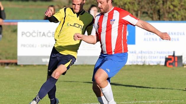 Z utkání I. B třídy Liblice - Pátek (2:1).