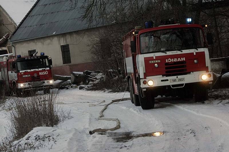 Požár v Klavarech. 19.2. 2009