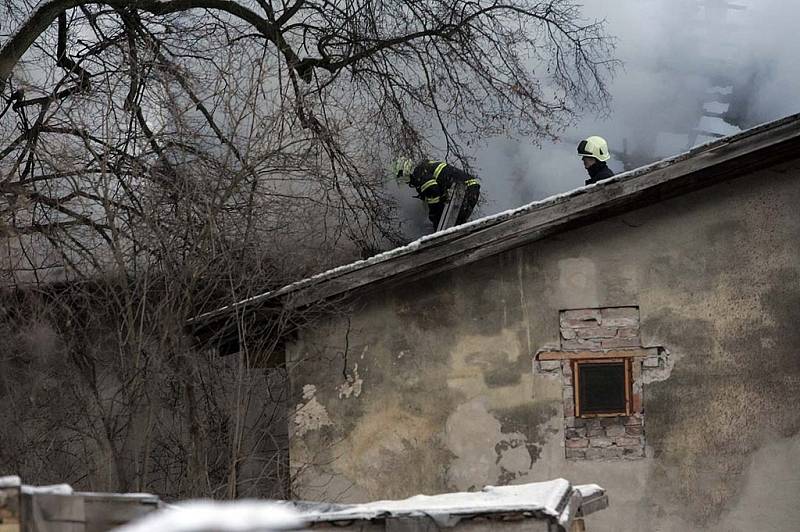 Požár v Klavarech. 19.2. 2009