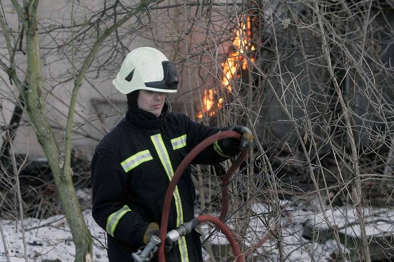 Požár v Klavarech. 19.2. 2009