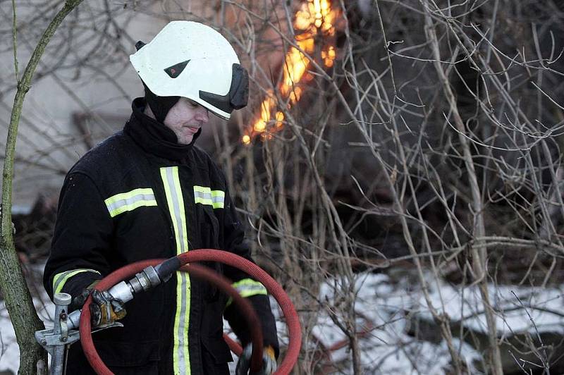 Požár v Klavarech. 19.2. 2009