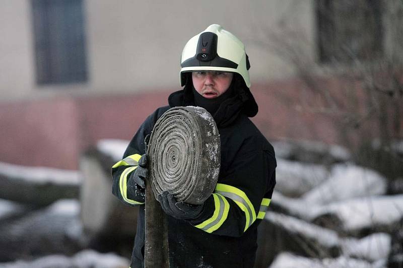 Požár v Klavarech. 19.2. 2009