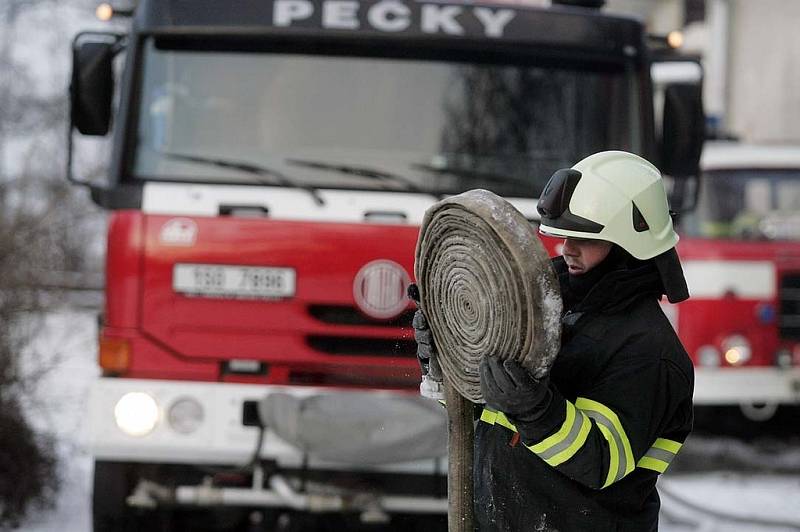 Požár v Klavarech. 19.2. 2009