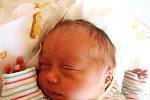 Klára Bartoňová se narodila 21. srpna 2016. Prvorozená dcera maminky Martiny a tatínka Tomáše z Kolína vážila po porodu 3275 gramů. 