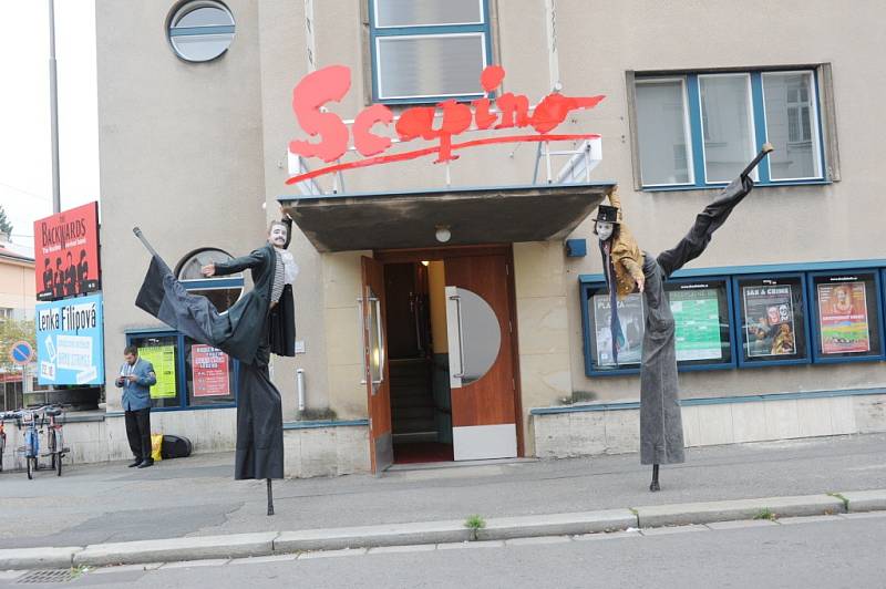 V Kolíně se otevřel divadelní klub Scapino.