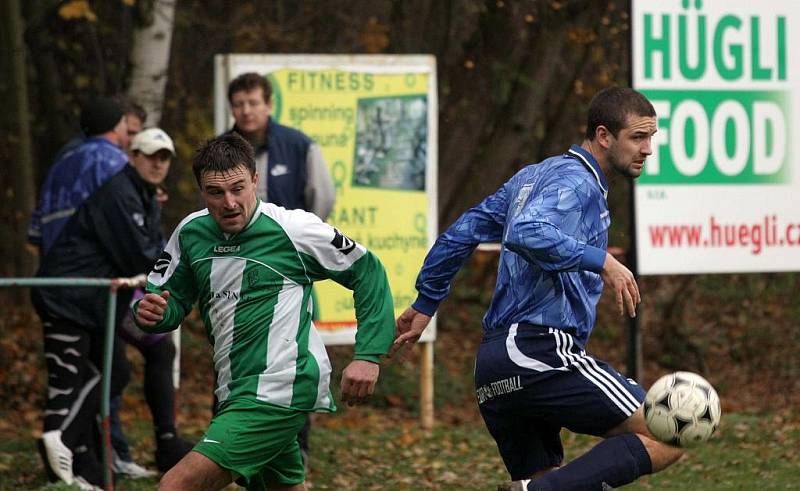 Z utkání Zásmuky - Kouřim (1:3).