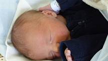 Filip Trýnoha se narodil 4. května 2020 v kolínské porodnici, vážil 3380 g a měřil 50 cm. Do Zbraslavic odjel s bráškou Patrikem (4) a rodiči Barborou a Filipem.