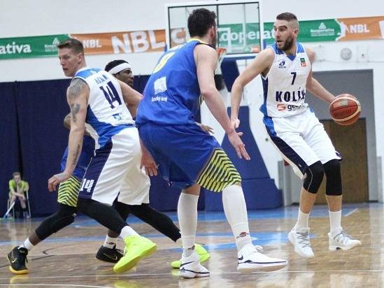 Z utkání nadstavby BC Kolín - Ústí nad Labem (78:81).