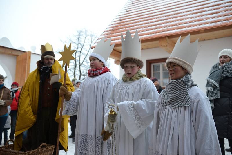 Tříkrálová koleda v kouřimském skanzenu.