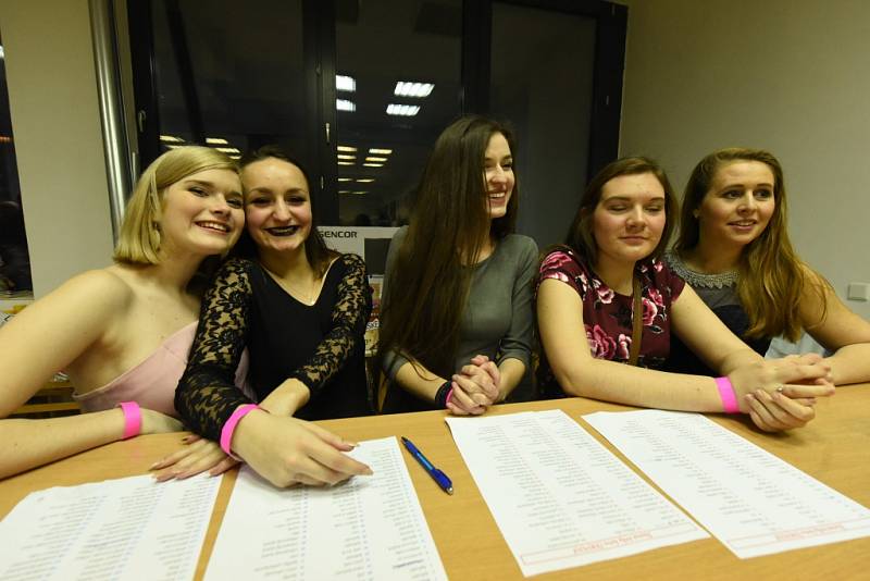 Maturitní ples Střední odborné školy stavební a Středního odborného učiliště stavebního Kolín