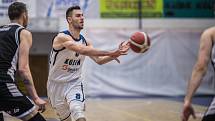 Z utkání NBL BC Kolín - Hradec Králové (86:68).