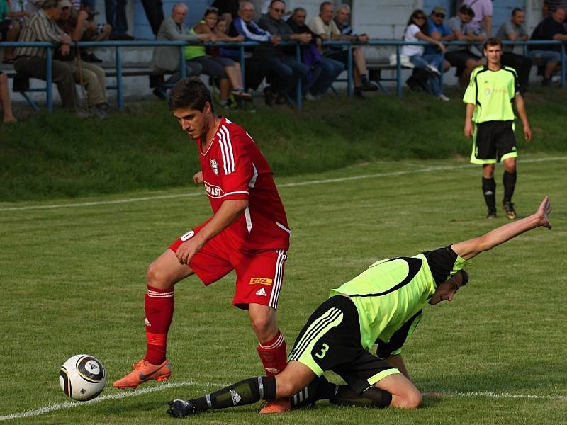 Z utkání Kouřim - Polepy (3:2).