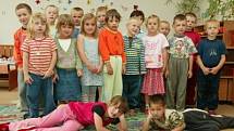 Děti z mateřské školy ve Stříbrné Skalici.