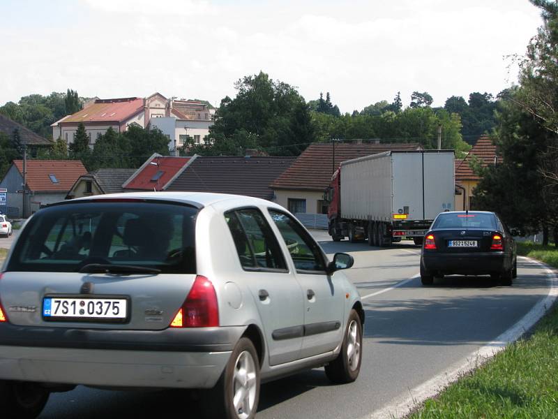 Objízdná trasa přes Týnec nad Labem