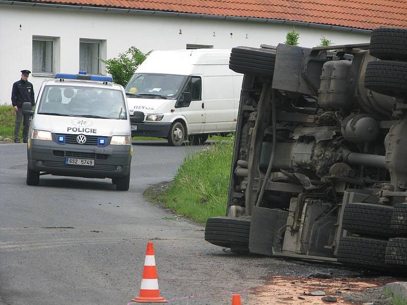 Dopravní nehoda v Olešce, 27. května 2010