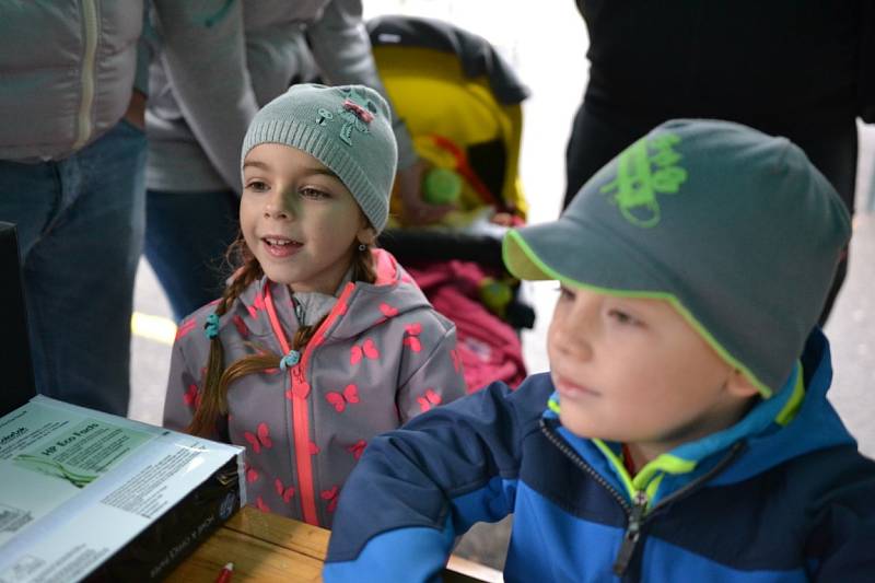 Radimští chytali ryby a pochutnávali si na dobrotách z bůčku