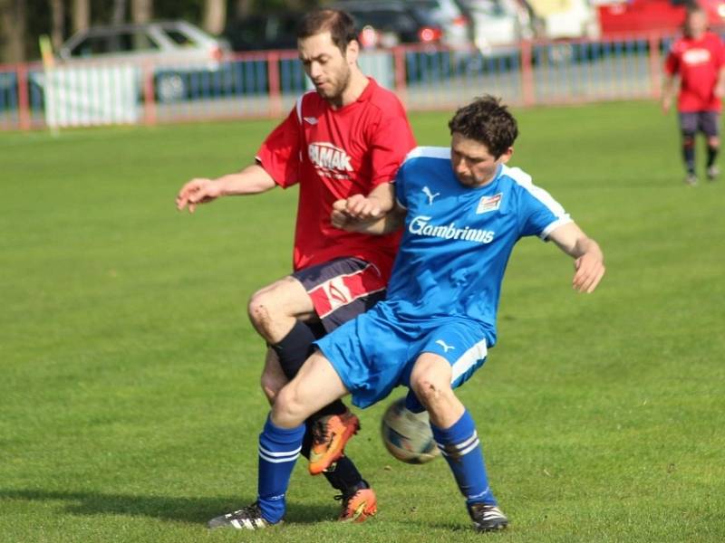 Z utkání Jestřabí Lhota - Plaňany 1:1 (PK 3:2).