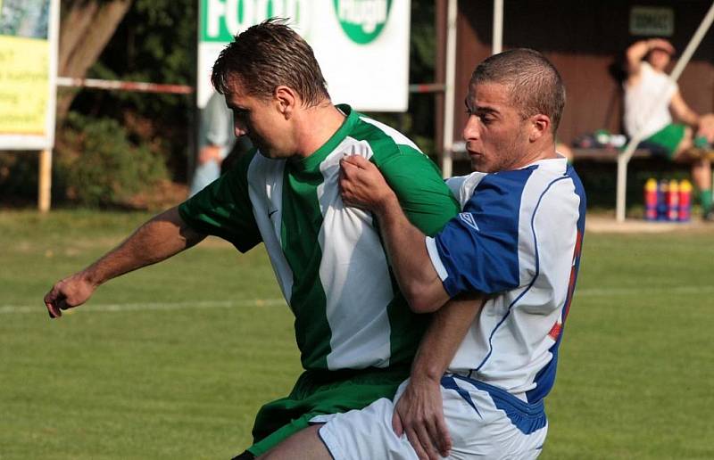 Z utkání Zásmuky - Jílové 3:0.